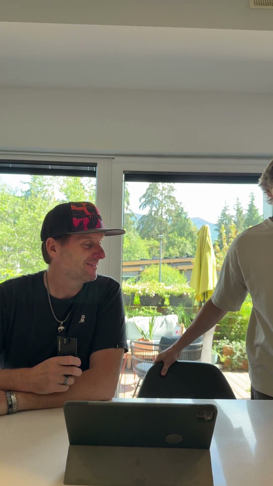 Guess the Price: Detached Home Edition, a vertical video game-show still